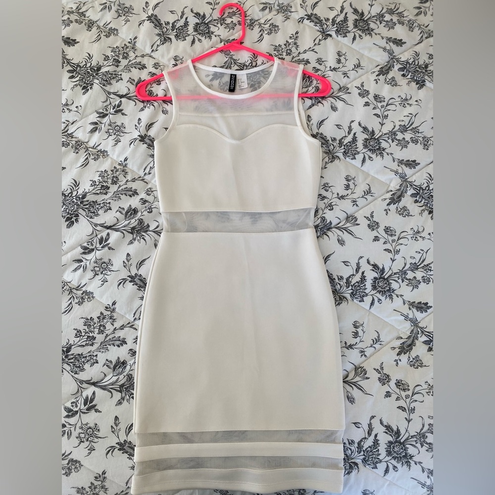 EUC white bodycon dress